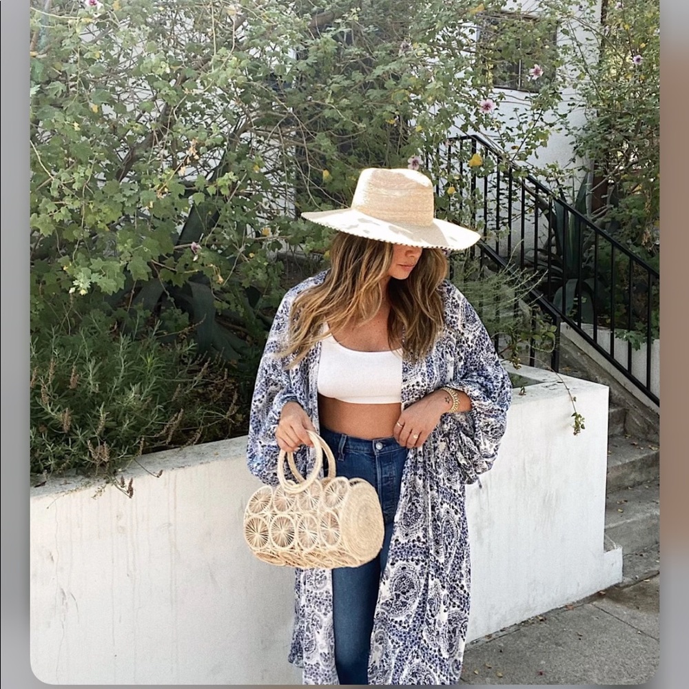 Free Spirit Bubble Sleeve Duster - Paisley
Cardigan